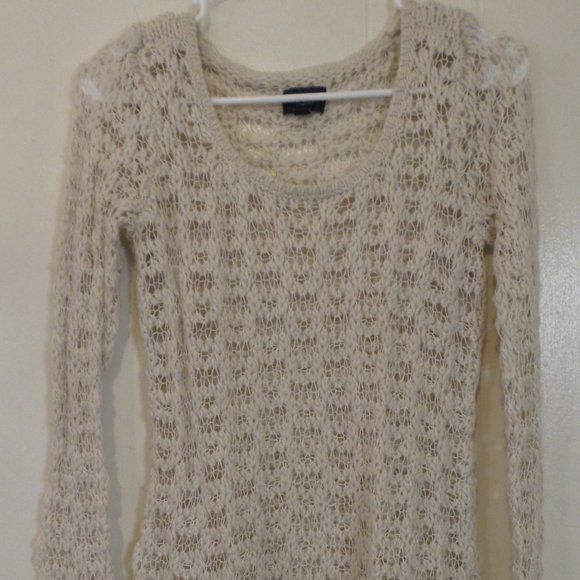 Women’s S Open Knit Sweater - Picture 1 of 3